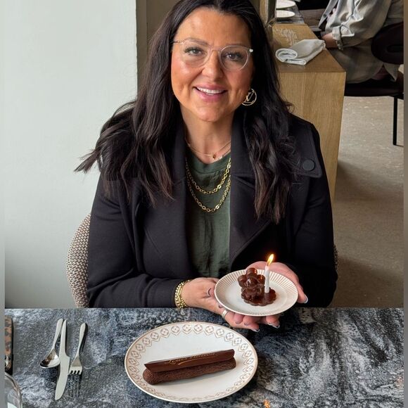 Louis Vuitton Orange Luxury Accessories Chocolate Box - Picture 8 of 9